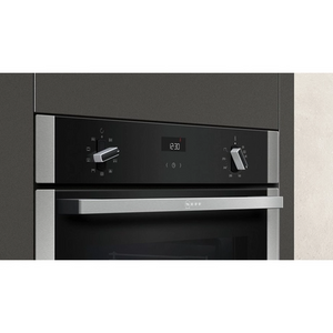 NEFF B1ACE4HN0B Built in 71L Electric Single Oven